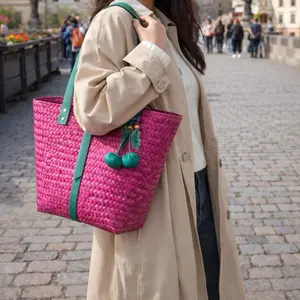 Tas Anyaman purun Kalimantan merah