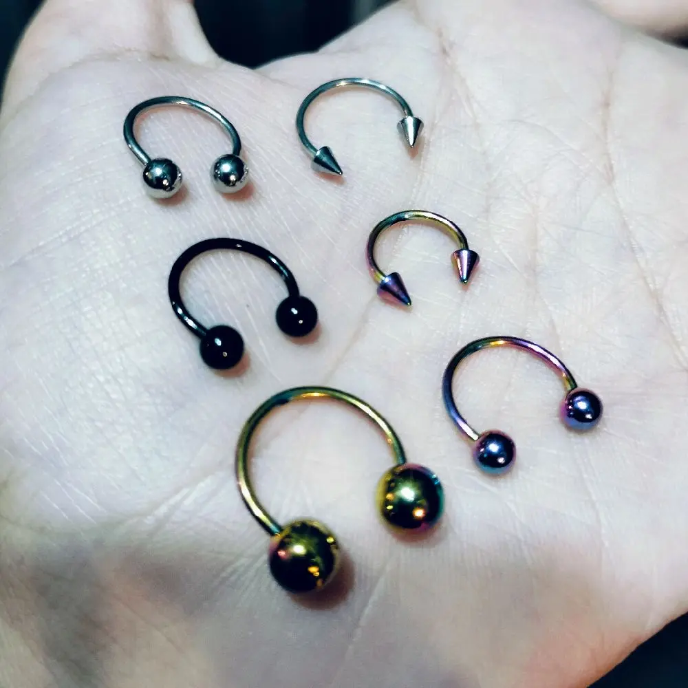 Septum Tapal Kuda C dan U Titanium Piercing Hidung Tindik Silver Pelangi Hitam