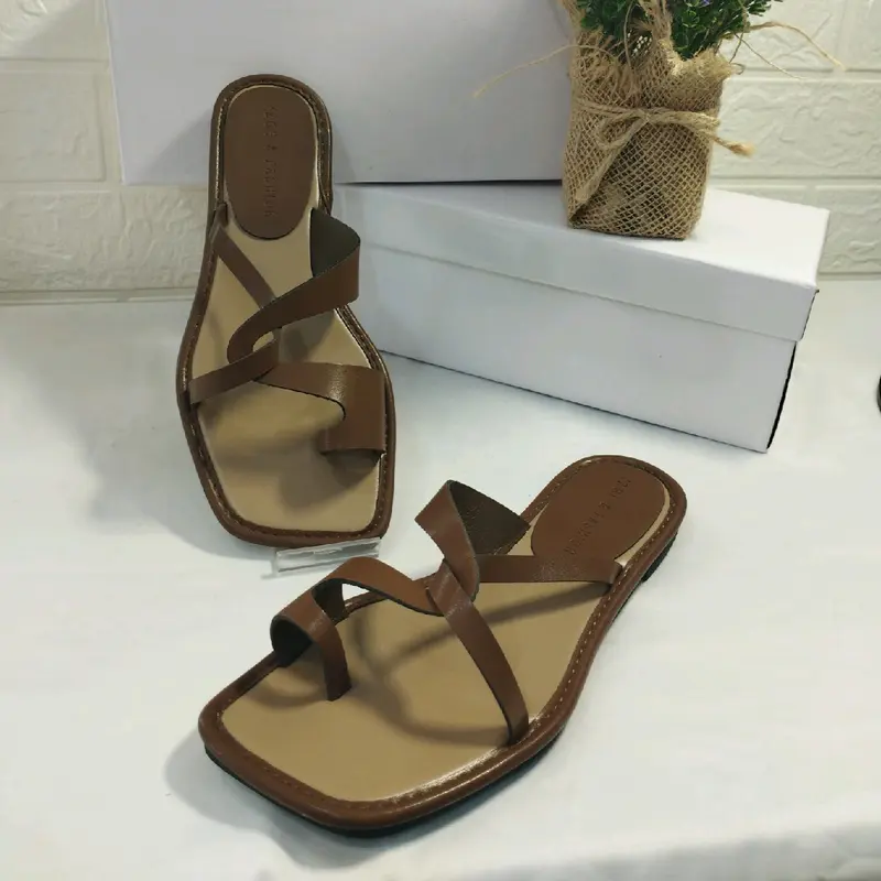 Sandal Flat wanita Fashion 2