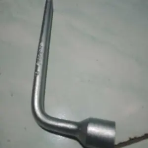 KUNCI RODA L MERK KDR JAPAN / CONGKELAN BAN MOBIL MOTOR SIZE 19-21MM