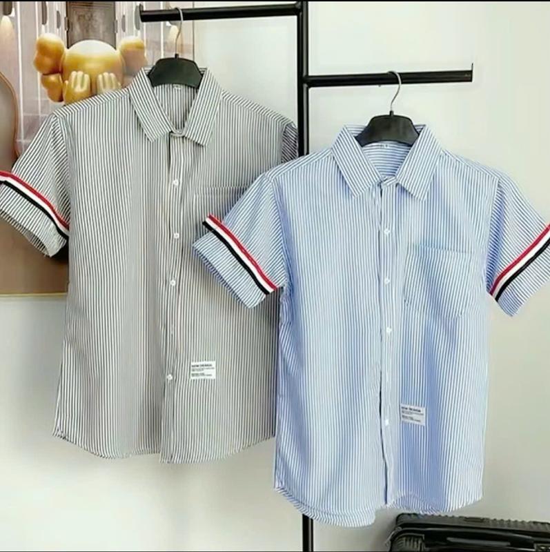 Áo Sơ Mi Nam Tay Ngắn Kẻ Sọc Viền Tay Mẫu Mới HotTrend Shirt Có Cổ Menswear Chất Lụa Mịn Mát Không Nhăn Form Body Ôm Trọn Bờ Lịch Lãm Phong Cách Hàn Quốc