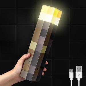 28cmゲーマー用フラッシュライト、ゲームモード4種類、7色のアンビエント照明、耐久性に優れた装飾品、壁掛け式LEDナイトライト付きで完璧なギフト