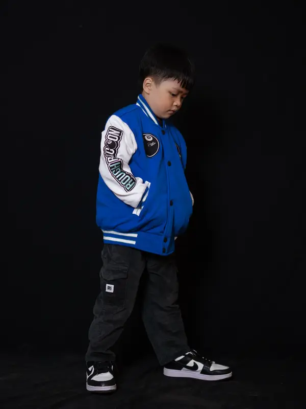 jaket varsity / baseball anak biru full Bordir billiard Motif Fashion 2