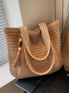 Nueva bolsa de playa con pajita y borlas, de gran capacidad, perfecta para vacaciones, viajes, compras y uso al aire libre; elegante y versátil