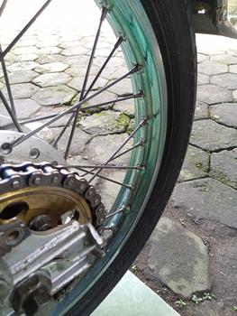 Product Review of Crome candy cat / pewarna logam Velg Motor Mobil from T**h A**k 1