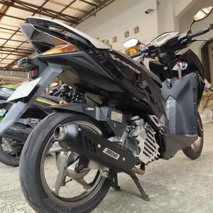 Cover Radiator Vario 150 Vietnam Series Full Cnc Fastbikes Cover Radiator Vario 125 150 Led Old 2015-2017 Vario 125 150 New 2018-2022 Vario 125 New 2022 Cover Radiator Cnc Chrome Honda Vario