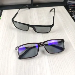 KACAMATA PRIA SPORTY 555 PLASTIK KOKOH STAINLESS ANTI KARAT lebar frame 14 cm lebar lensa 5,3 cm tinggi lensa 3,3 cm