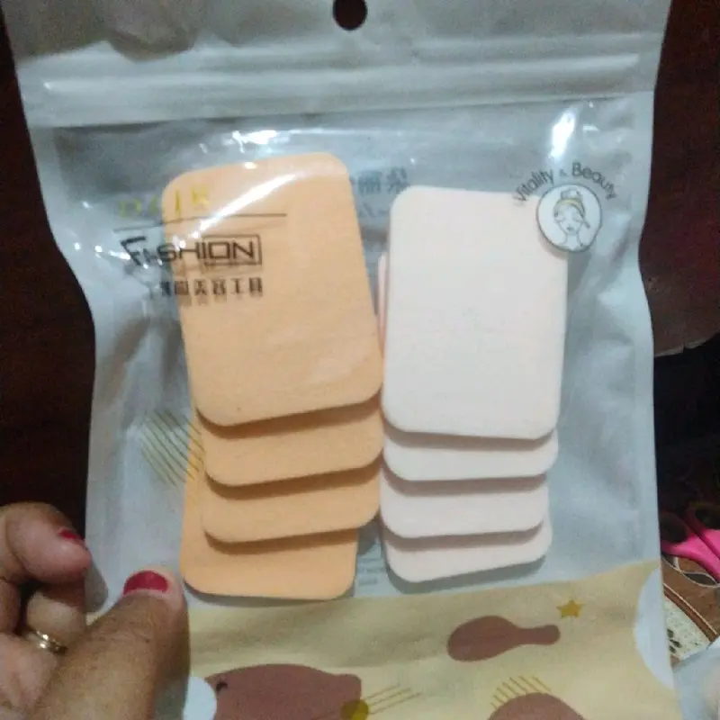 spon bedak tabur dan bedak padat isi 8pc dengan bentuk bulat dan kotak 2