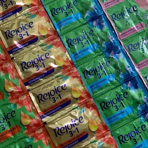 Rejoice Sampo 3in1 Anti Ketombe Rich Halus Lembut Kondisioner Shampoo untuk Rambut Sehat dan Lembut Paket Hemat 3 Lembar