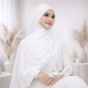 Hijab Pasmina Katun Rayon Viscose Adem Lembut Mudah Di bentuk Warna Putih Bersih Tren Lebaran
