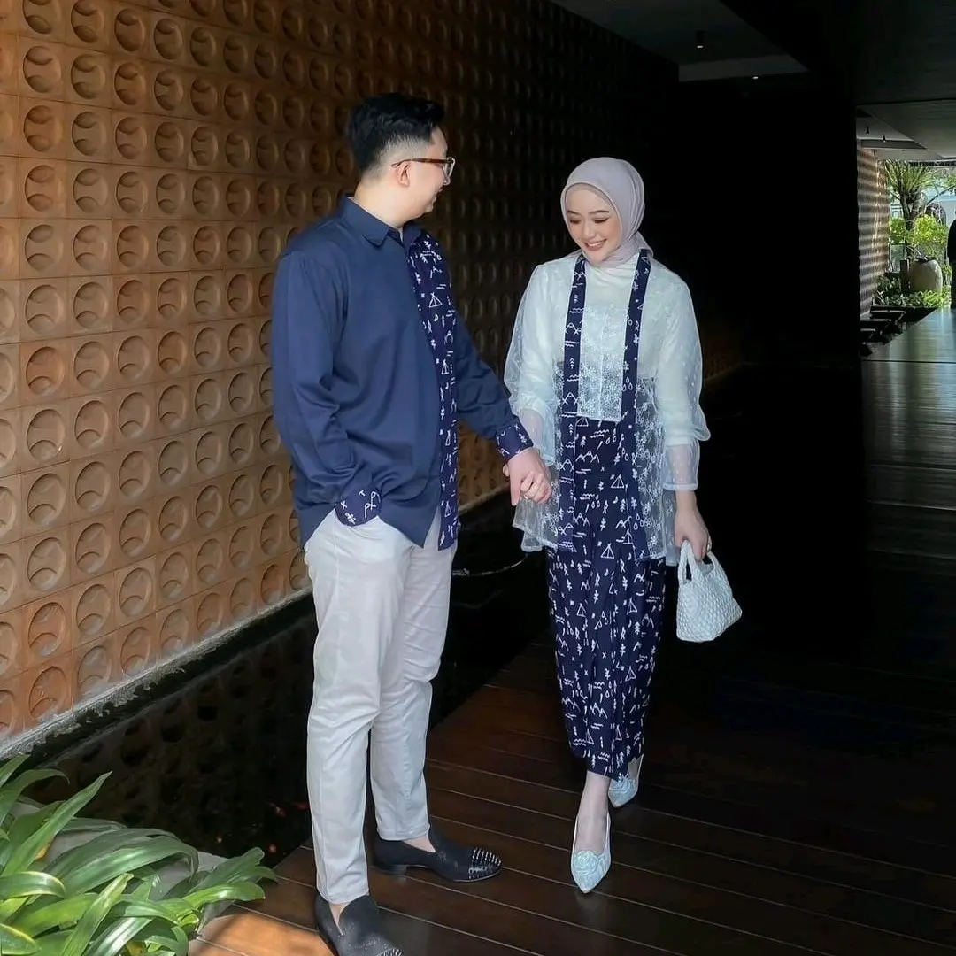 Debatik - Setelan Outer kebaya batik couple kebaya kondangan lamaran wisuda outfit kekinian modern baju pasangan Wanita Cantik Katun Sarimbit Polos Panjang