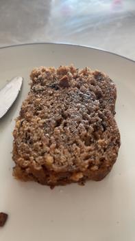 Product Review of Banana Cake Original - Bolu Pisang Premium Rasa Original | Size: 20x8x6.5cm (600gr) from C**4 0