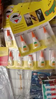 Product Review of LEM SUPER GLUE HANSOME / EXSELLEN LEMBARAN ISI PER 12 pcs random tergantung stok yang ready from r**l 0