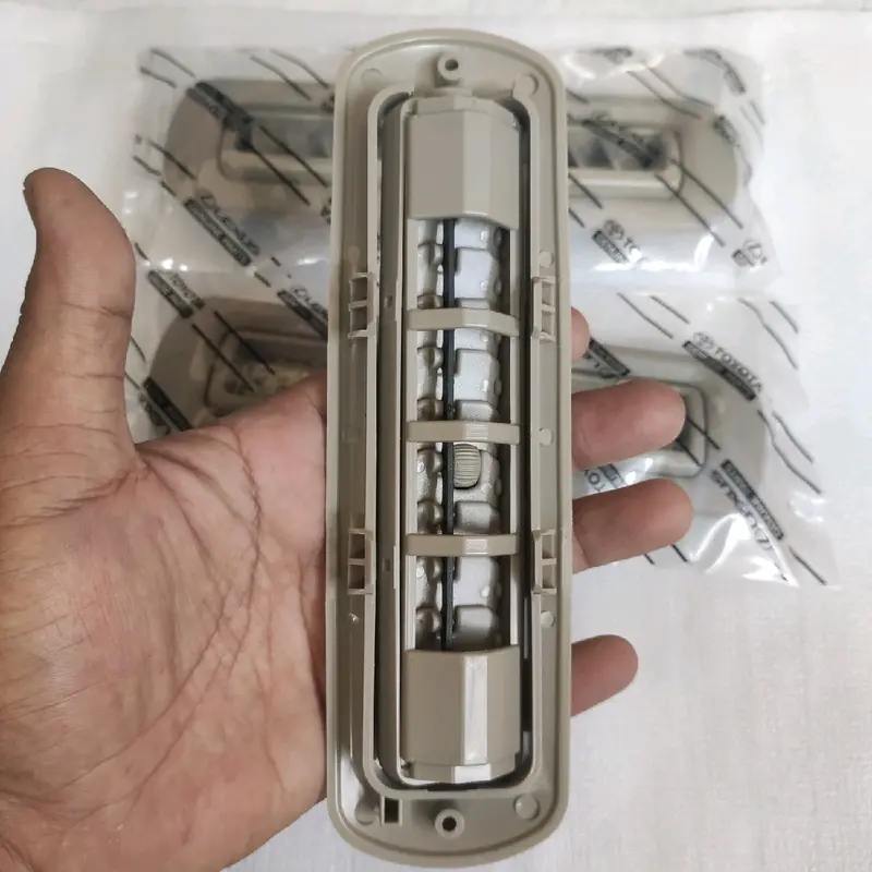 Grill gril Kisi kisi ac belakang blower mobil toyota kijang innova lama 2005-2015 ORIGINAL Harga untuk 1pcs warna CREAM Car 4