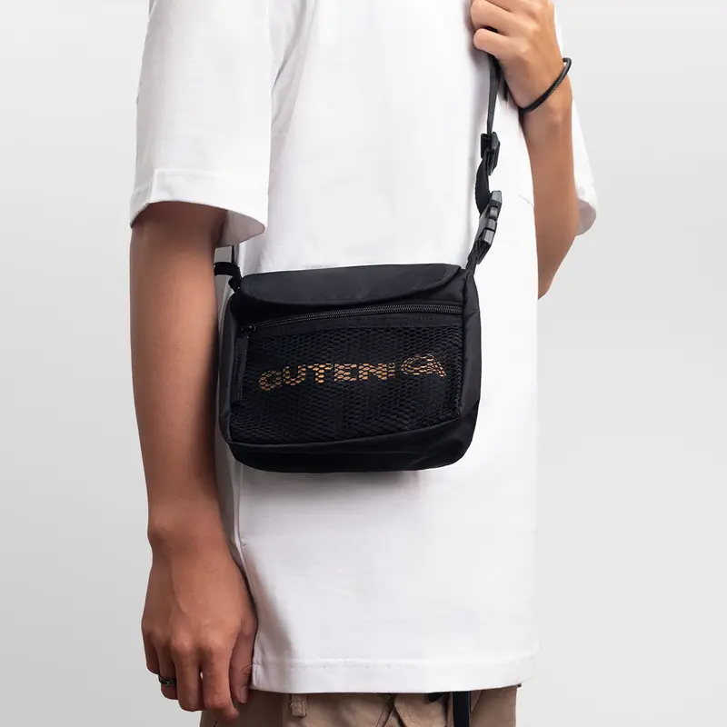 Guten Inc Porte Slingbag Black Gold Tas Selempang Pria 0