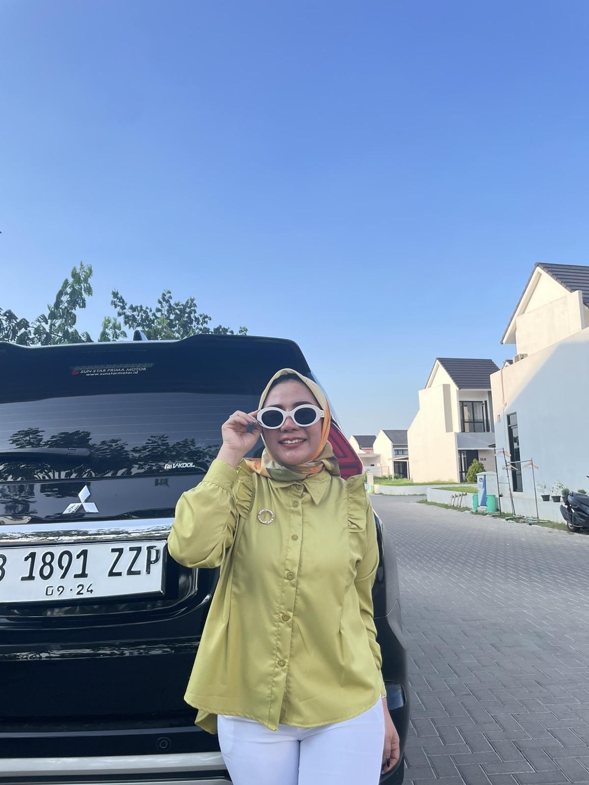 ATASAN KEMEJA WANITA RUFFLE KEKINIAN