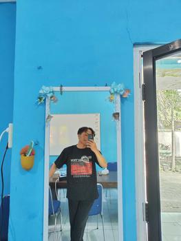 Product Review of Sonder x Beijing - Tshirt Oversized - It Is Reality Black from A**e H**m 0