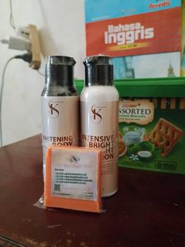 Product Review of [ FREE GIFT ] SKOONHEID BODY LOTION from e**a 0