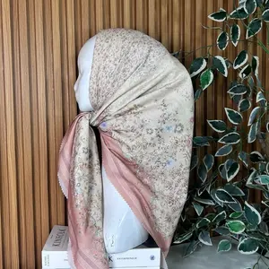 Kerudung Segiempat Voal Motif Charshaf Hijab