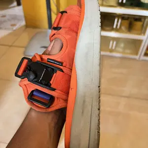 Loxus Instan Cleaner [SPECIAL SALE] | Foam Pembersih Noda Sepatu, Tas, Sofa dan Interior Mobil Tanpa Harus Dicuci Shoe Sneaker