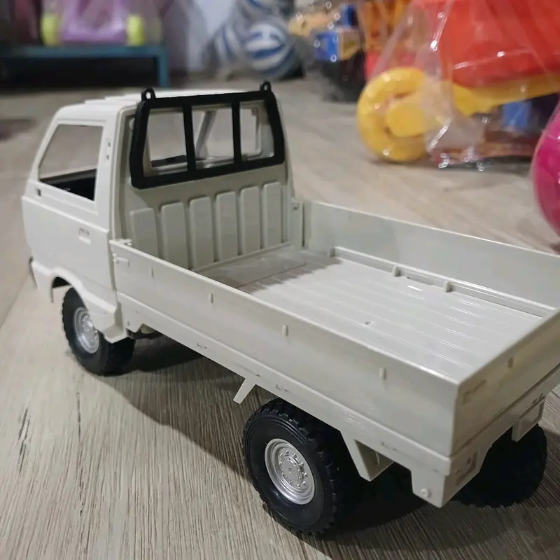 MAINAN ANAK REMOTE CONTROL MOBIL PICK UP MOBIL ANGKUT LAMPU BISA MENYALA Ban Baterai Kontrol Led 2