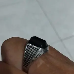 【Liuoopui】Cincin Akik Hitam Imitasi Retro Pria Cincin Trendi yang Dapat Disesuaikan Cincin Terbuka yang Dipersonalisasi