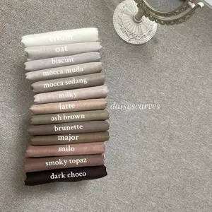 Hijab Segi Empat Paris Jadul - Hijab Paris Jadul - Paris Jadul Varisha - Paris Daily