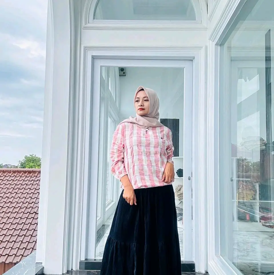 Blouse Corniche terbaru wanita original. Atasan