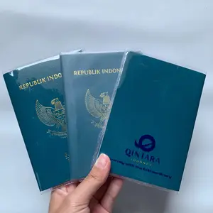 Sampul Card Holder Magnet Passport Republik Indonesia dengan Desain Eksklusif dan Fungsi Menarik anti Air pas untuk Perjalanan Anda