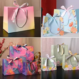 Paperbag - Paper bag - Paperbag Kado - Gift Bag - Box Tote Bag - Premium PaperBag -Kantong Kado - Kantong Souvenir - Tas Kado Premium Souvenir Wedding - Goodie Bag - Paperbag Pita - PaperBag Tas Hadiah - PaperBag Premium Quality - Hadiah Wedding Souvenir