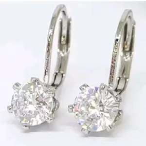 ANTING DESY MATA SATU SILVER ANTING TITANIUM PHASION WANITA ANTI KARAT DAN TIDAK LUNTUR
