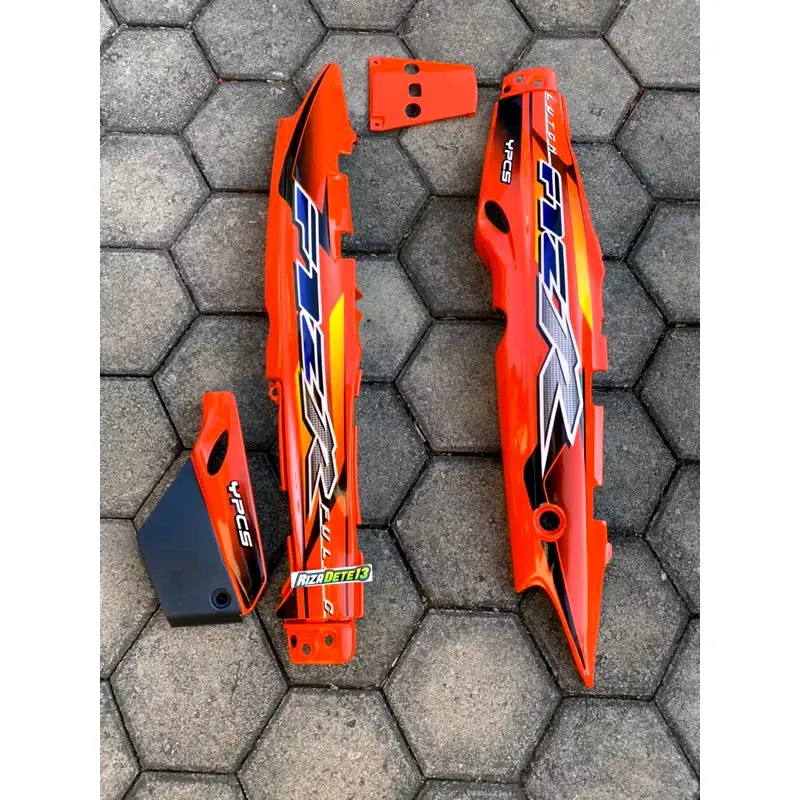 bodi kanan kiri yamaha fizr / bodi motor vega r lama / bodo samping fizr plus striping