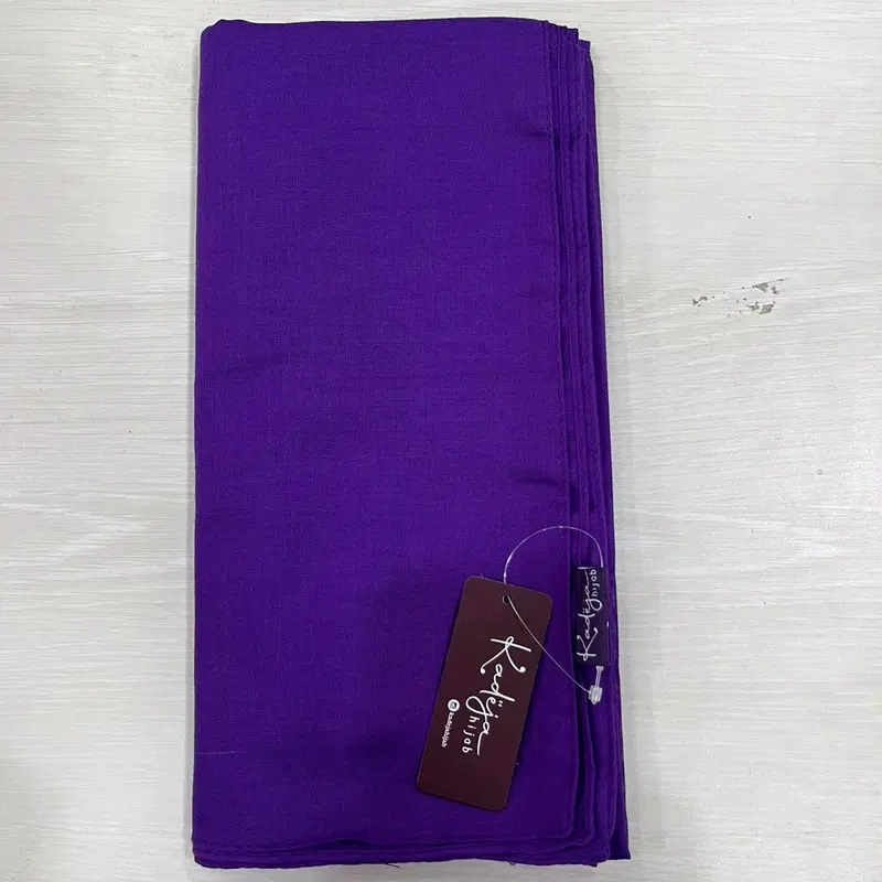 Hijab segi empat khadijah polos by khadijah Kerudung 4