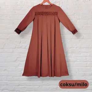 Anisa Dress anak Muslim Gamis renda Abaya anisa crinkle airflow - Gamis anak 8-10 tahun