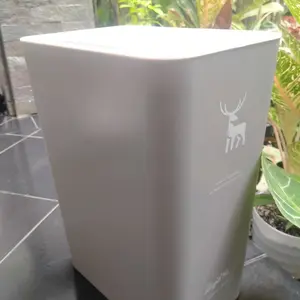 BinBuddy Store Tempat Sampah Dengan Penutup Anti Bau Tempat Sampah Dalam Ruangan Dengan Pegangan Serbaguna HSB602