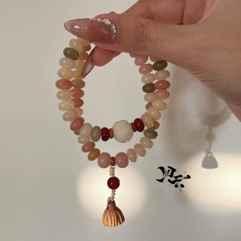 Product Introduction of DoublHH e-loop natural lotus root Buddhist amulet bracelet, Buddhist prayer beads, Buddhist rosary beads 0