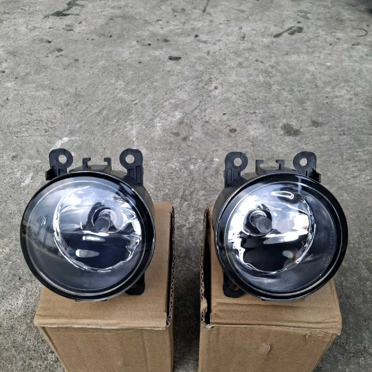 FOGLAMP / LAMPU KABUT ERTIGA APV ARENA APV LAMA KARIMUN WAGON R Car
