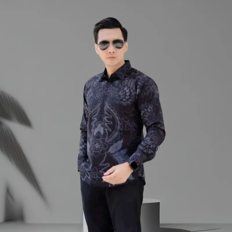 kemeja batik  slimfit lengan panjang motif abu terbaru full furing halus Baju Pria Katun 1