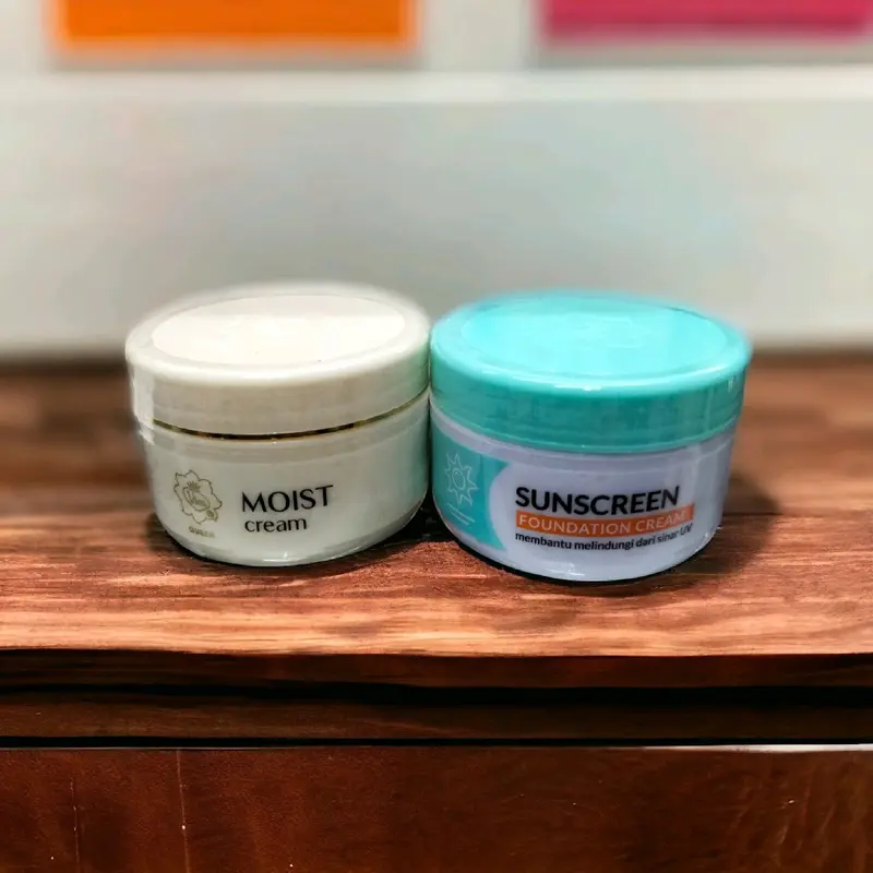Paket Viva(Moisturizer 22g&Suncreen 22g) 3