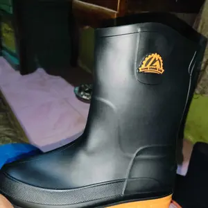 Versi Korea Tabung Tengah Tahan Air Sepatu Boots Pria Import Premium Bots Premium Quality Fashion Boot Terkini Korean Style Sneakers Meningkatkan