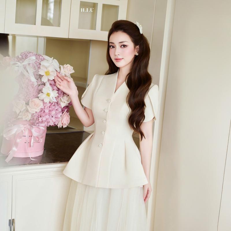Jani Top | Áo kiểu nữ thiết kế Peplum cao cấp H.I.U Fashion | vải text hàn 2 lớp tiểu thư sang trọng HIU design