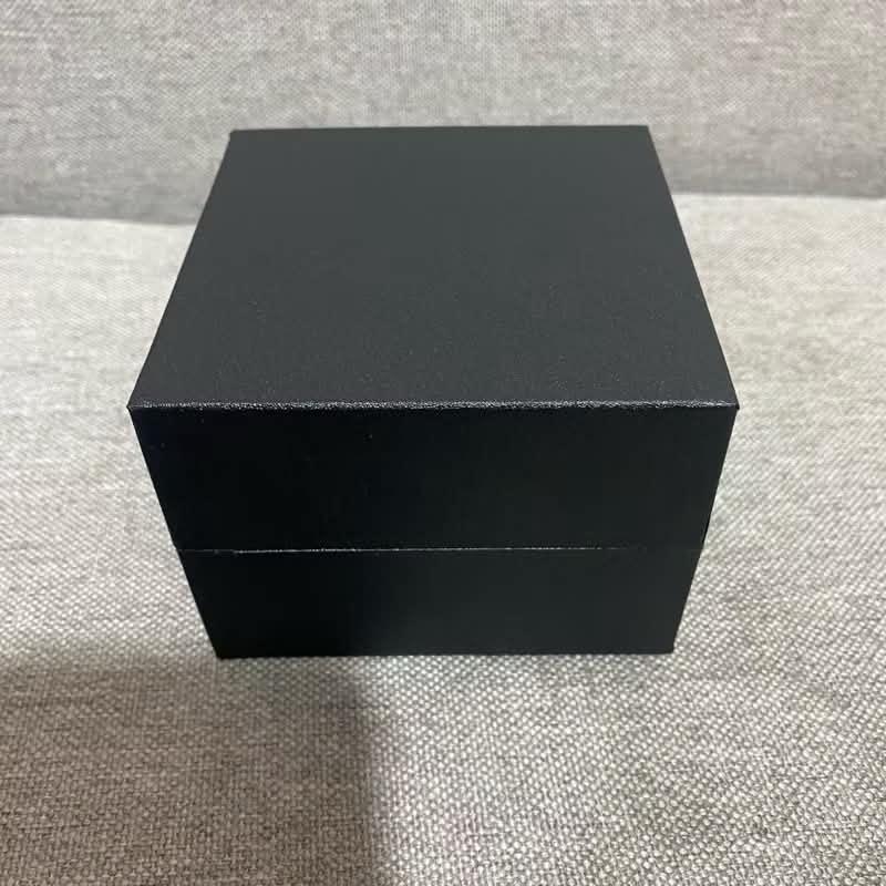 Hộp đựng đồng hồ