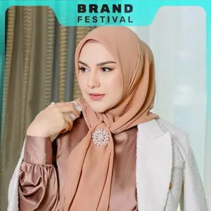 Polly Cotton (Kerudung Segi Empat ) by Lozy Hijab