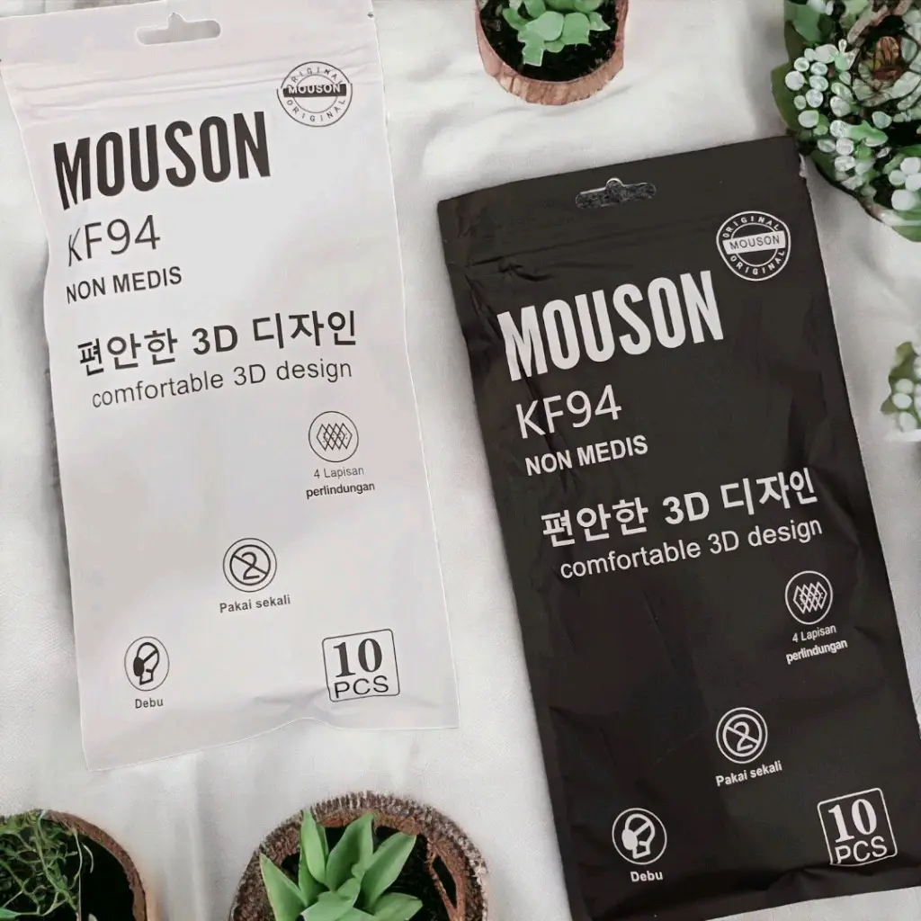 Masker Kf94 Korea Mouson Hitam Earloop Embos 4ply Isi 10pcs