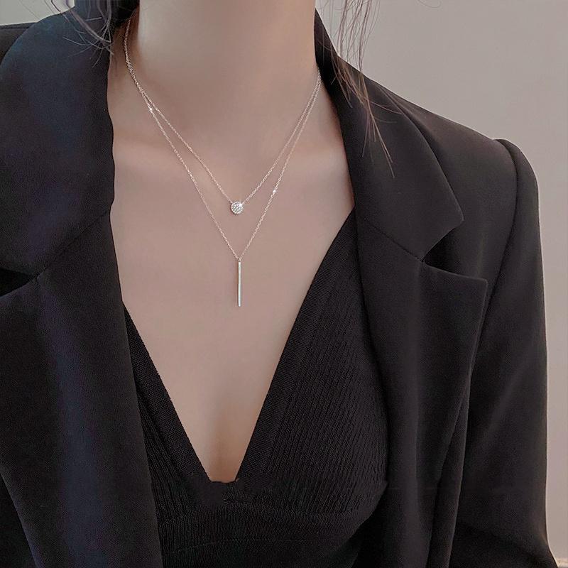 Product Introduction of Vòng Cổ Hai Lớp, Dành Cho Nữ, Thiết Kế Độc Đáo Đơn Giản Và Thời Trang, Thanh Lịch, Phong Cách Người Nổi Tiếng Trên Internet, Ins Phong Cách Ngầu Dây Chuyền Xương Đòn Women 0