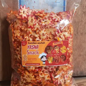Yasna Snack Cemilan Kerupuk Bintang Pedas 250gr - Makanan Ringan Pedas dan Lezat