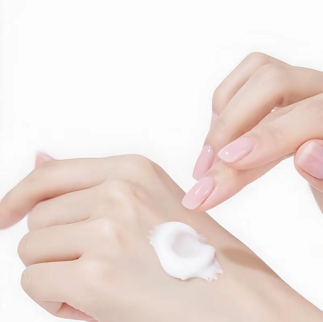 Velltruoi Anti-Wrinkle Care Gel mengurangi kerutan menenangkan dan melembapkan kulit mengurangi keriput garis-garis halus dan tanda-tanda penuaan bintik hitam dan kantung mata. Pelembap mencerahkan warna kulit dan memutihkan(10g) Velltruoi Anti-Wrinkle Care Gel mengurangi kerutan menenangkan dan melembapkan kulit mengurangi keriput garis-garis halus dan tanda-tanda penuaan bintik hitam dan kantung mata. Pelembap mencerahkan warna kulit dan memutihkan(10g)