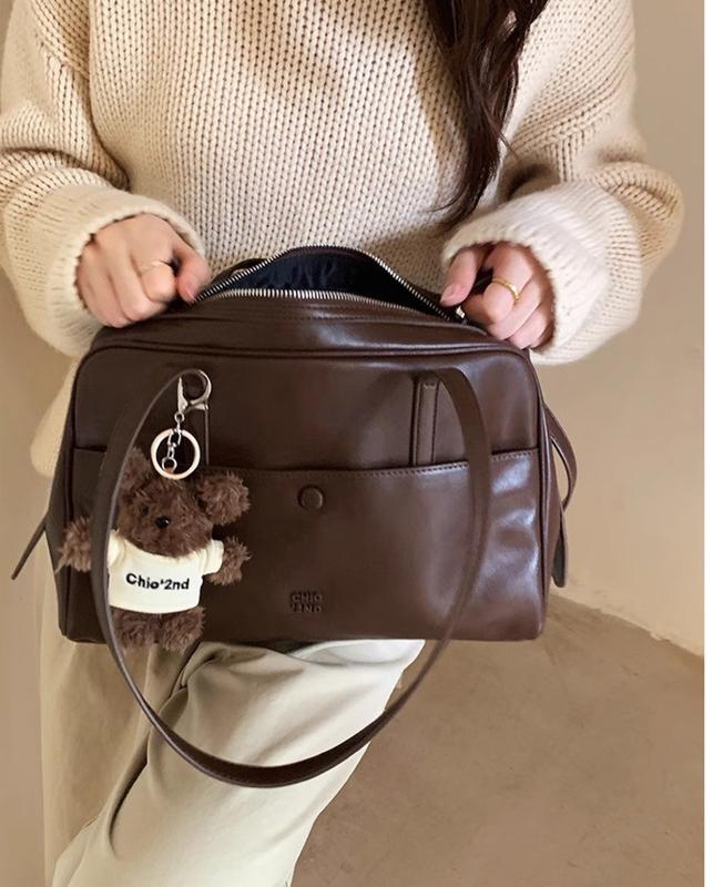 Tas Bergaya Retro dengan Kualitas Terbaik, Gantungan Beruang Tambahan 3