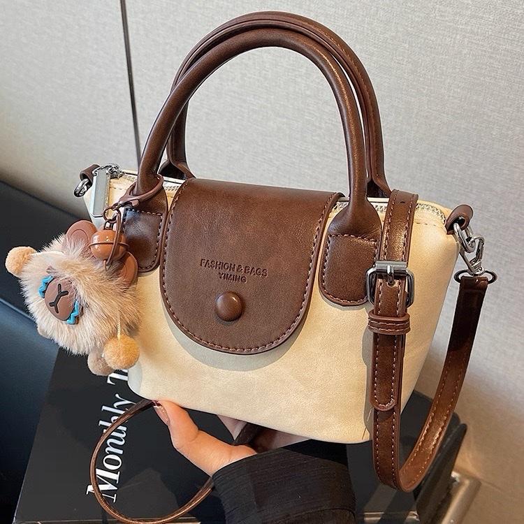 Deal Mở Bán Tặng Charm Túi Xách Nữ Cầm Tay Đeo Chéo Da Dày Nhăn Cao Cấp AN6866 Hoa Sữa Shop