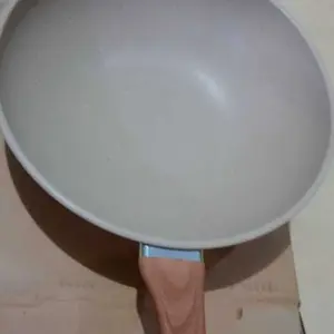 [SAMBUT AWAL TAHUN] TEXANIA Wajan 30cm Wajan Anti Lengket Warna Cream Kitchenware